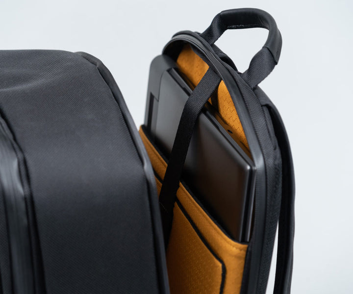 Padded laptop pockets (shown with Alienware m18 R2)