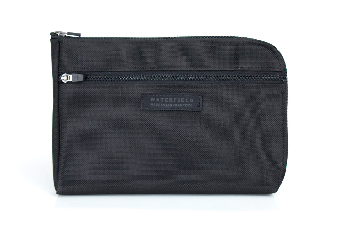 OPTIONAL: Air Caddy fits in the seatback (sold separately $59-$79)