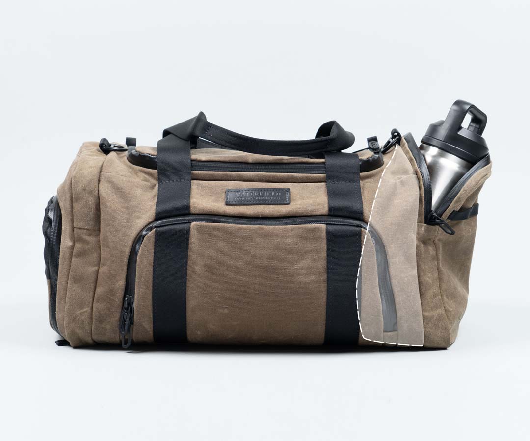 Deep water bottle pocket that extends inward