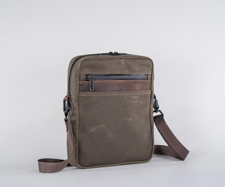 Removable cam lock strap for Waxed Canvas