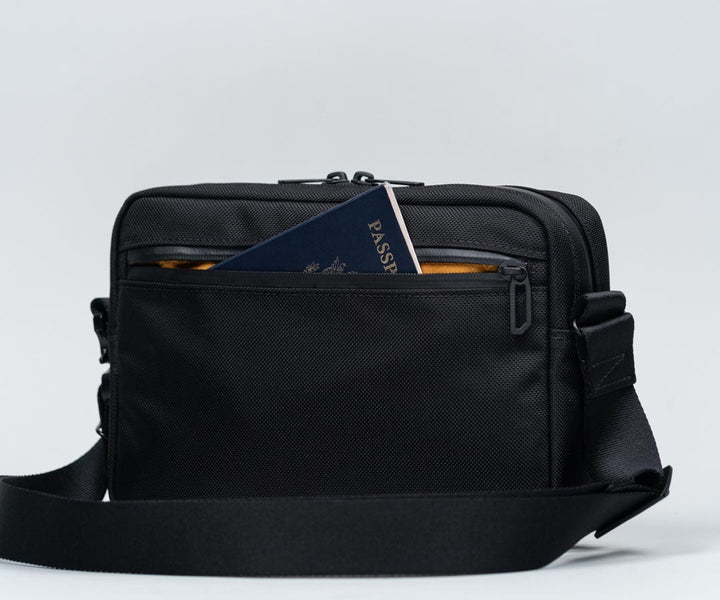 Back zippered pocket