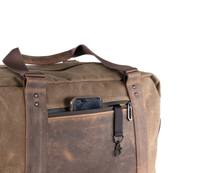 Quick-access front pocket