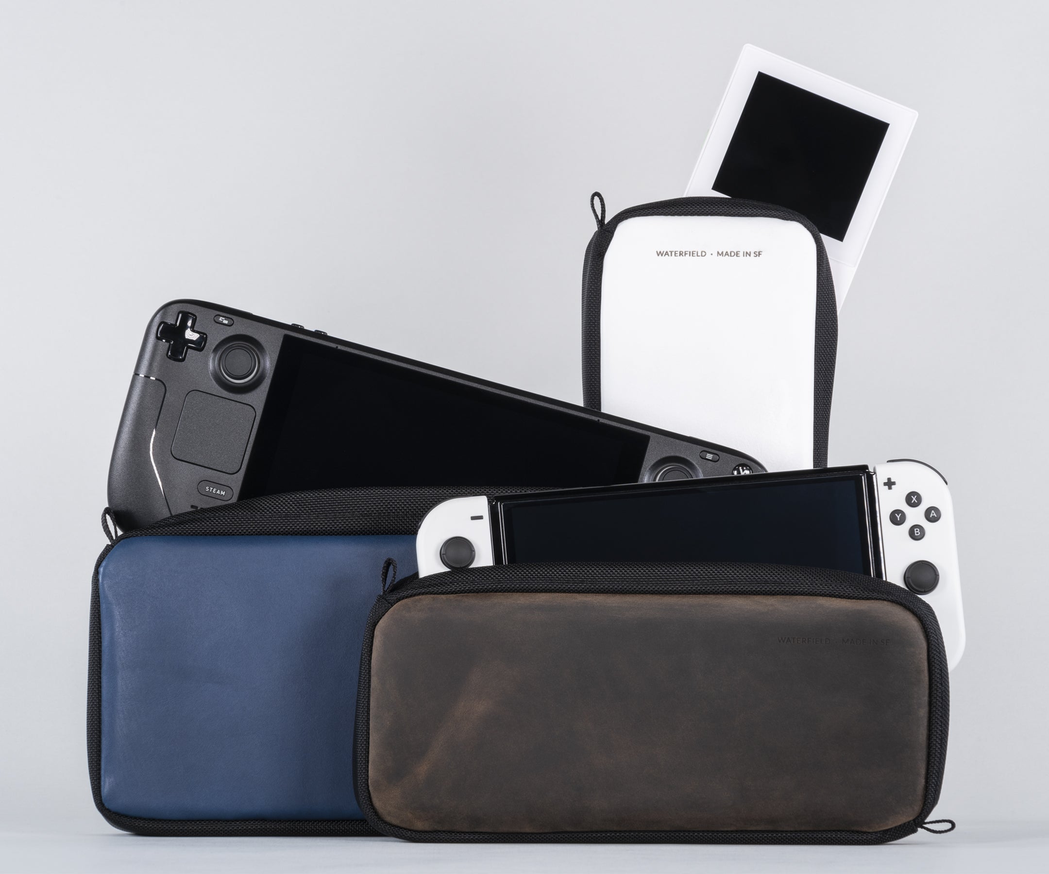 What are the Best Gaming Cases? WaterField Designs Magnetic Case.