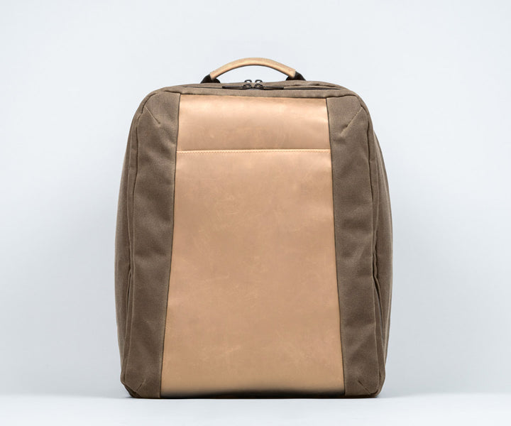Waxed canvas with grizzly leather