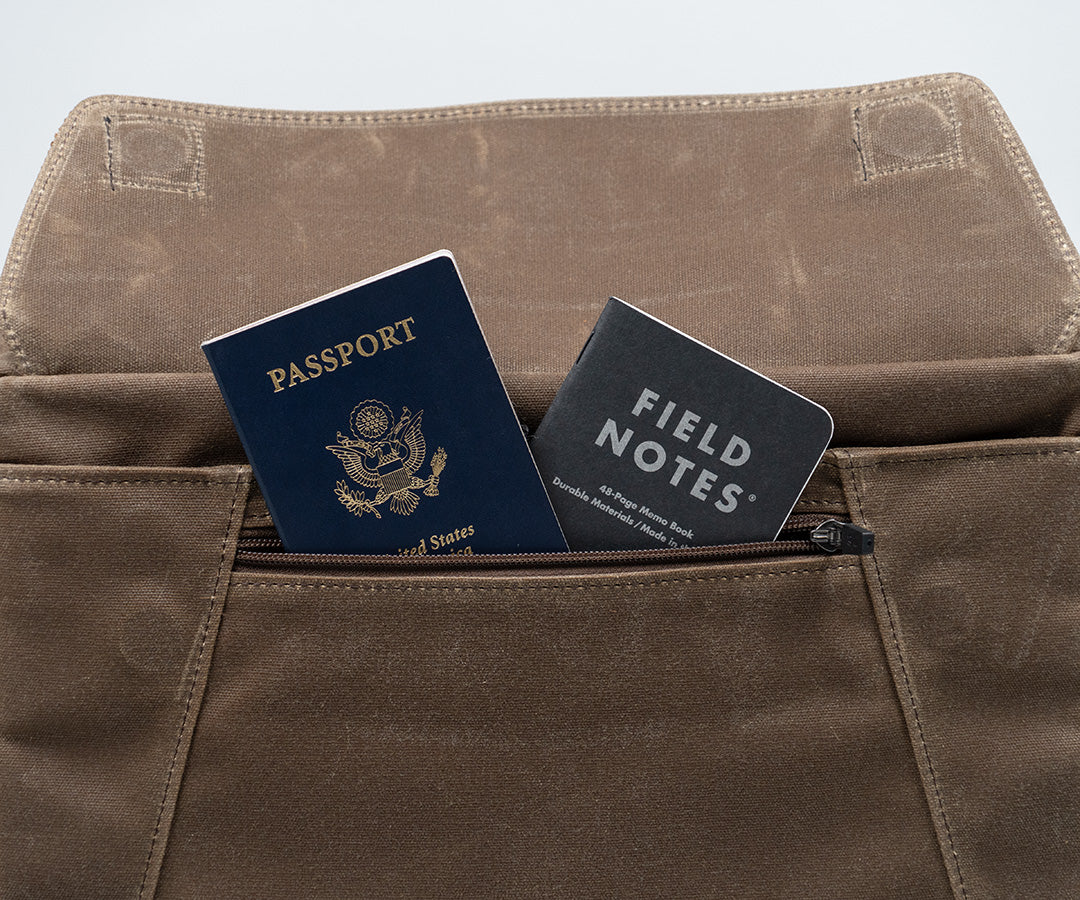 Front zippered pocket