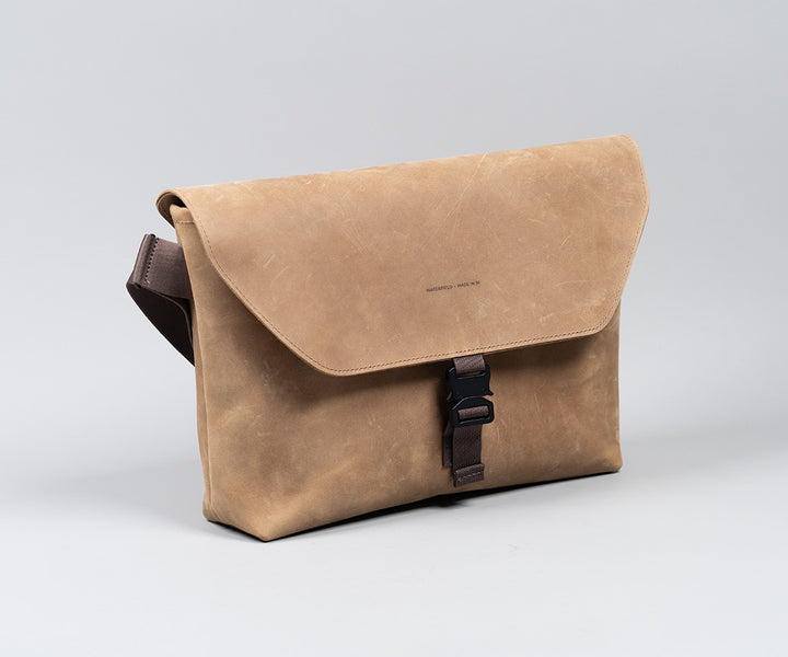 Full-grain leather (Grizzly shown)
