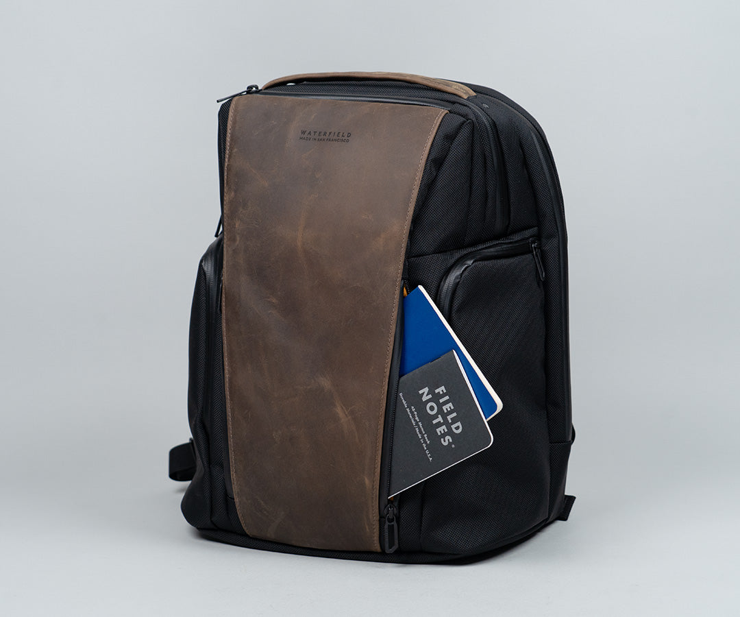 Quick access front pocket 