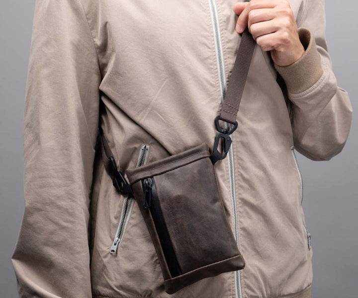 Crossbody carry