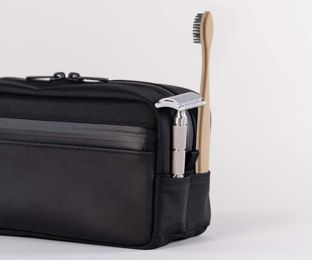 Travel Framed Shave Kit - MLG0724222 - Fossil