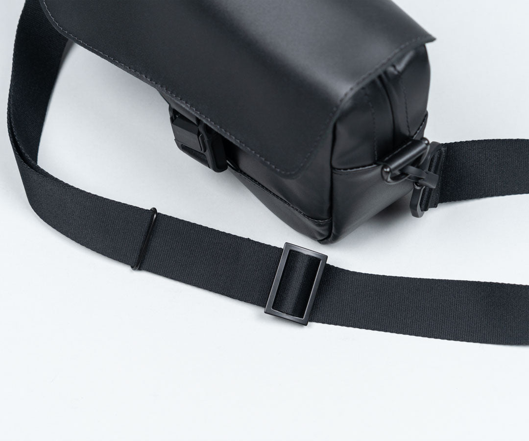 Includes removable, adjustable 1.5-inch strap