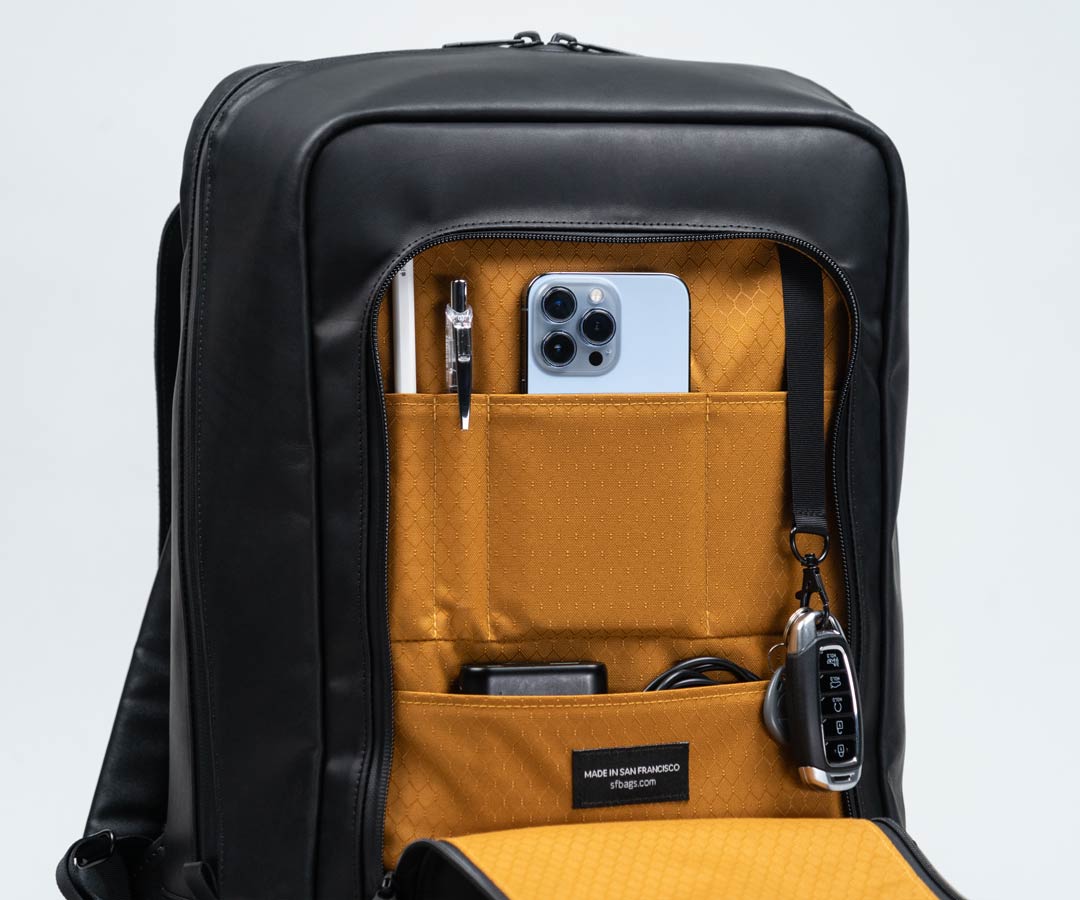 Front organizational pockets. 