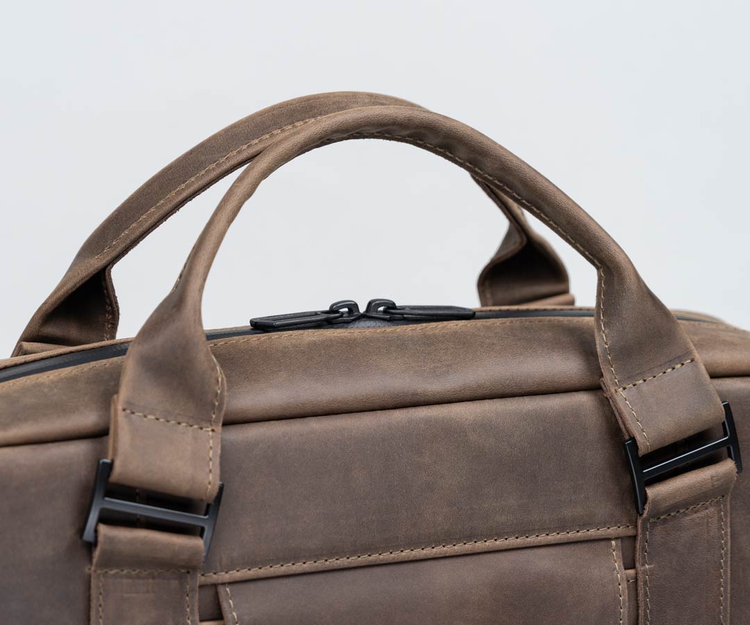 Comfortable full-grain leather handles