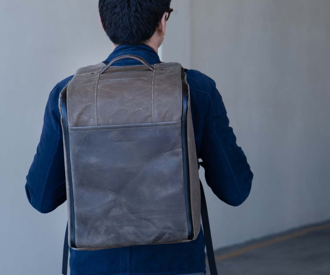 Macintosh SE/30 Backpack