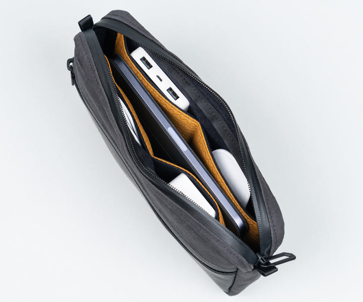 Efficient organizaton of tech gear (Large Size)