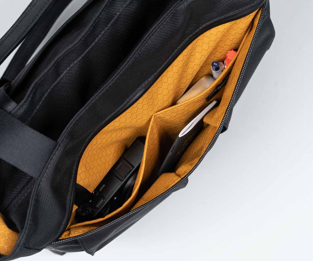 Organizational pockets for frequently-accessed items