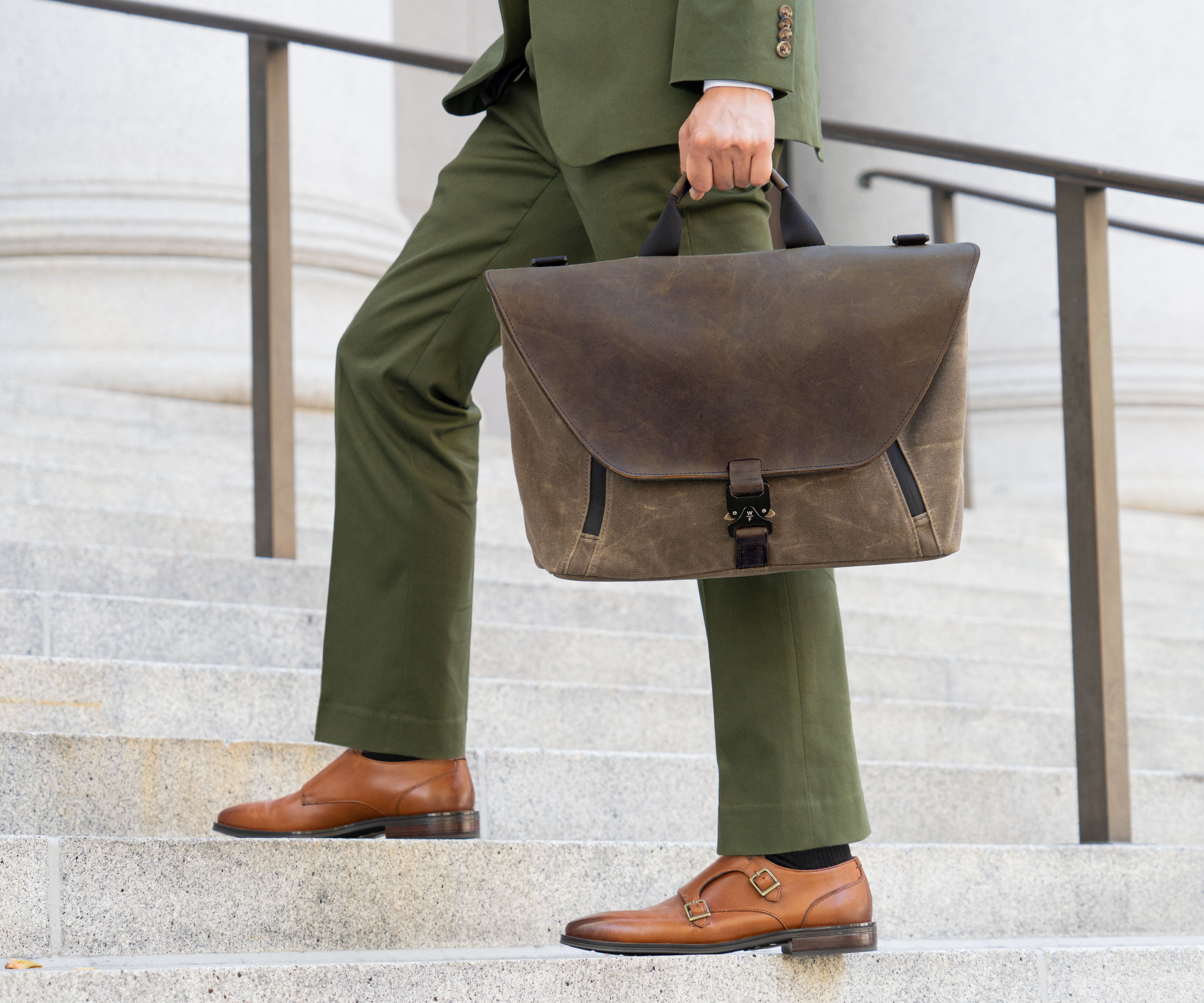 バッグ Staad Attache Laptop Messenger Bag Staad Attaché Laptop Messenger 2025 | USA Made | WaterField Designs