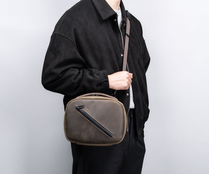 Optional: Cam lock shoulder strap ($25 sold separately)