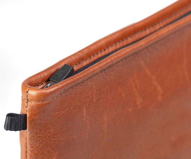 Self-locking zipper