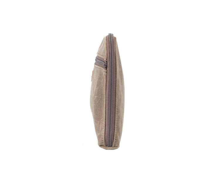 Super slim profile to fit in airline seat back pocket