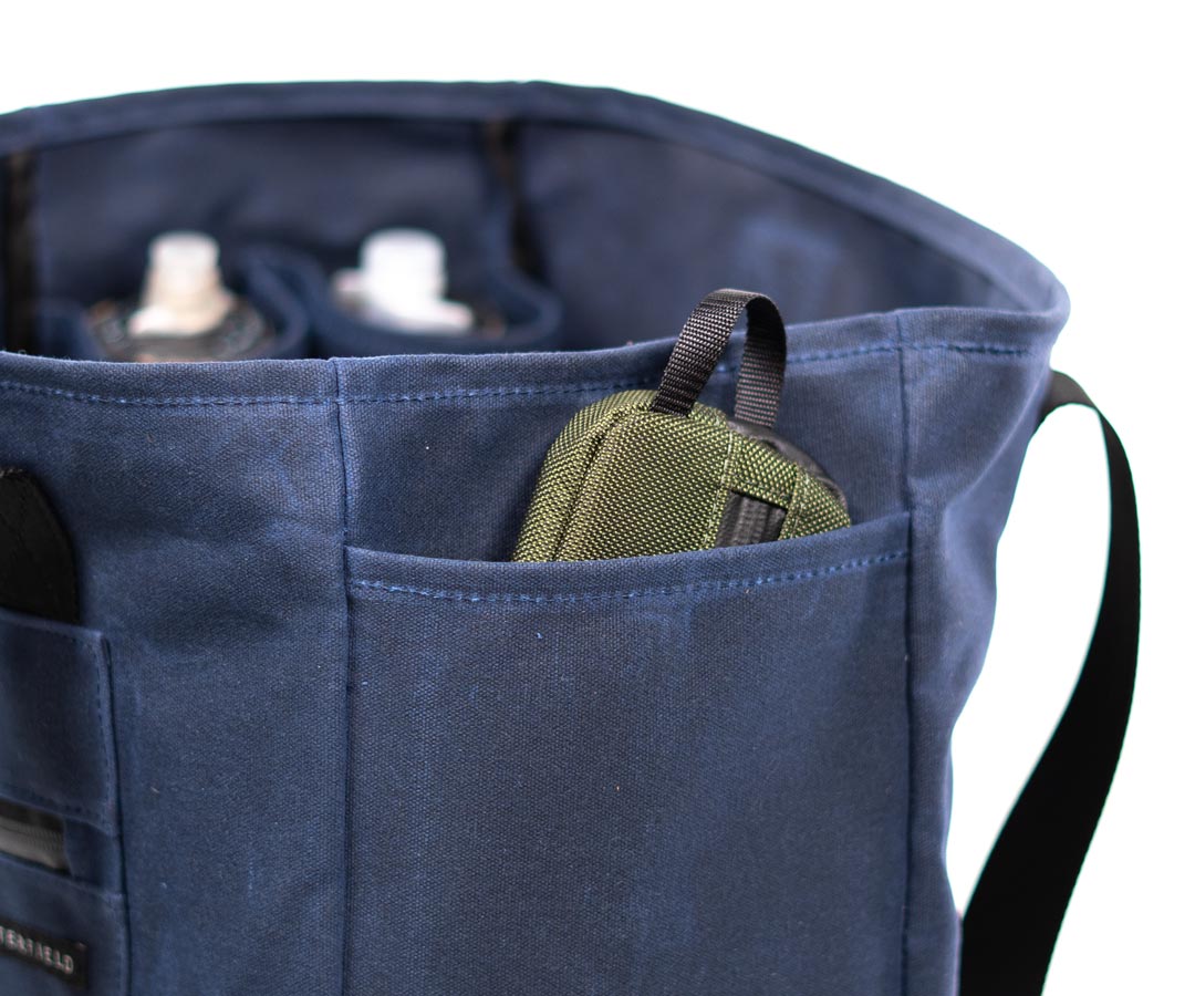 Two deep side pockets (Jersey Pocket Tool Case sold separately)
