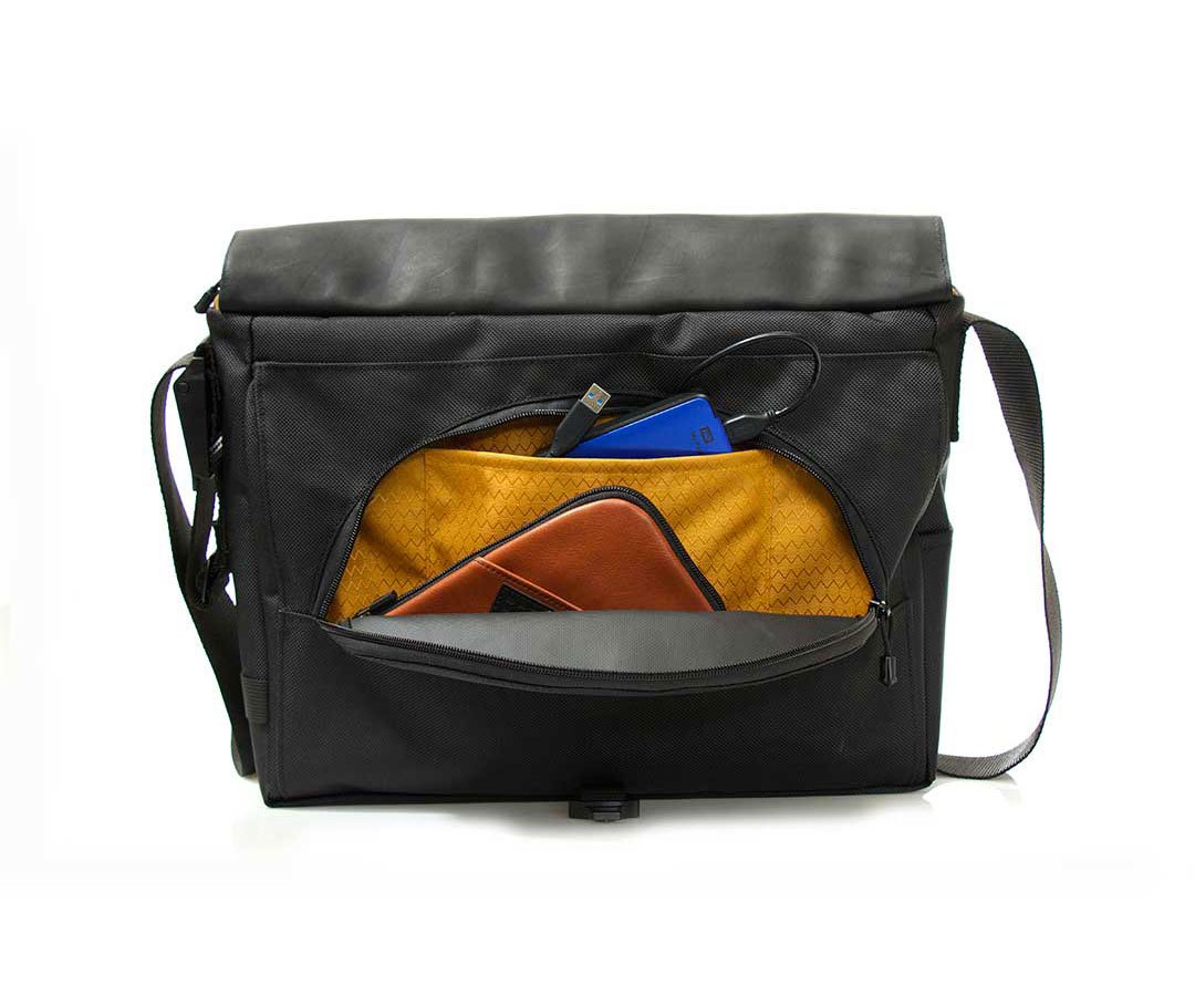 WaterField Designs Cargo Laptop Bag - Thumbnail 3