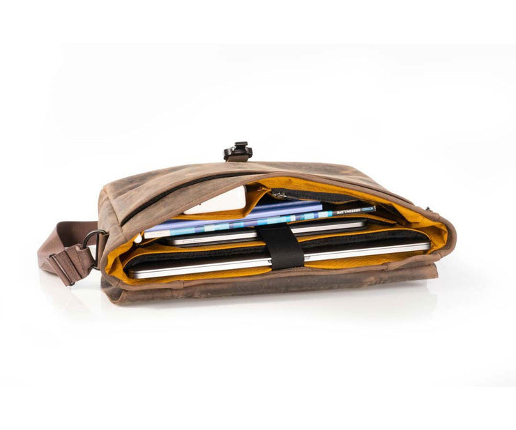 Compact fits up to a 15" laptop and your work essentials 