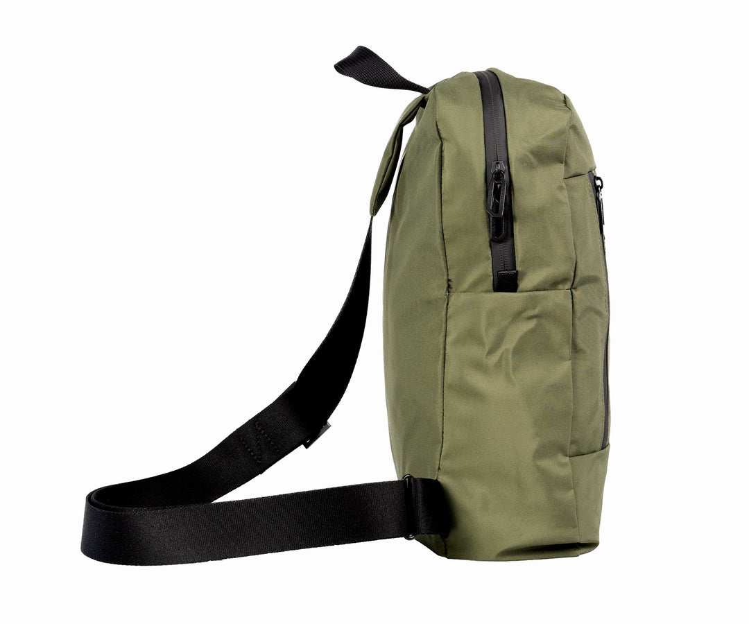 Right Carry - Bottom Strap attachment is on Left (looking at front of sling)