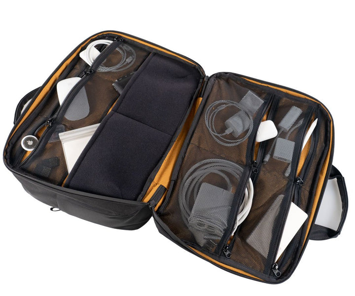 Tech folio compartment  is the same in Full & Slim sizes