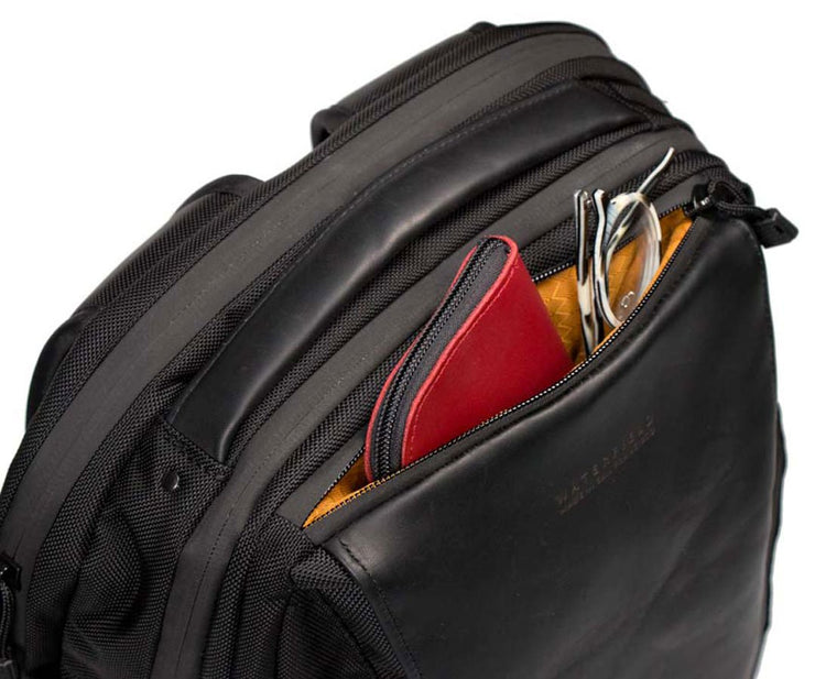 Quick access top pocket