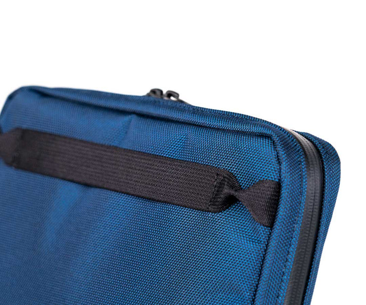 Back - Grab handle and section for attachments