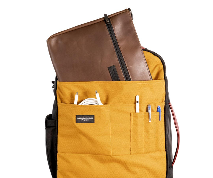 Air Caddy holds tablet for in-flight entertainment (sold separately) 