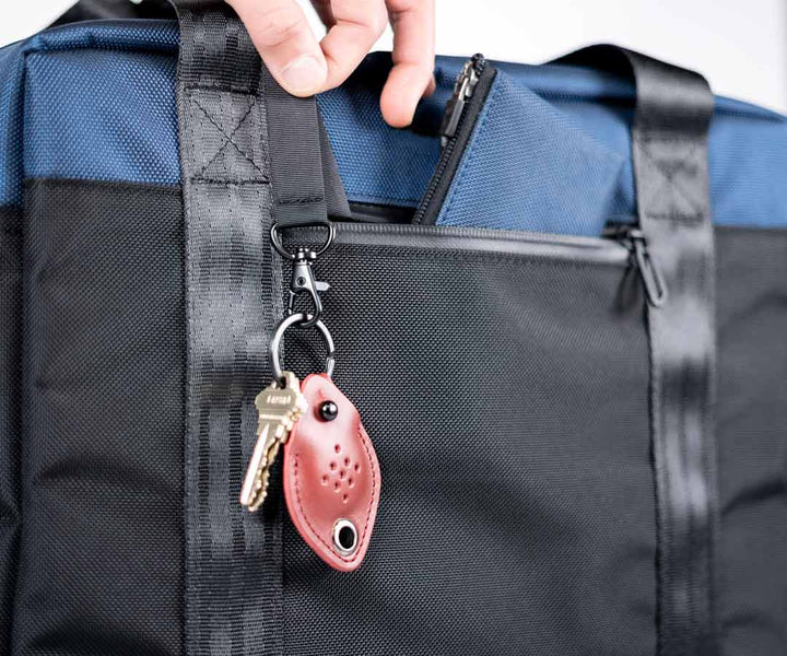 Easy-access front pocket includes a key holder